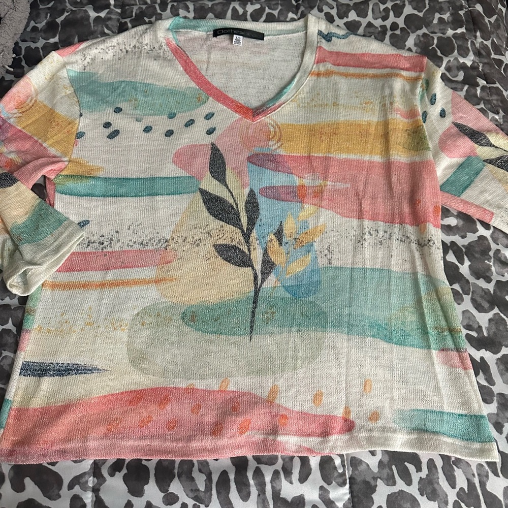 Clothes head lightweight sweater sz LG